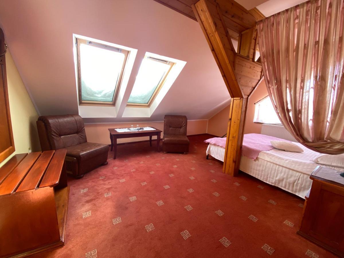 Pensiunea Crocus - Sauna & Billiard Poiana Brașov Exterior foto