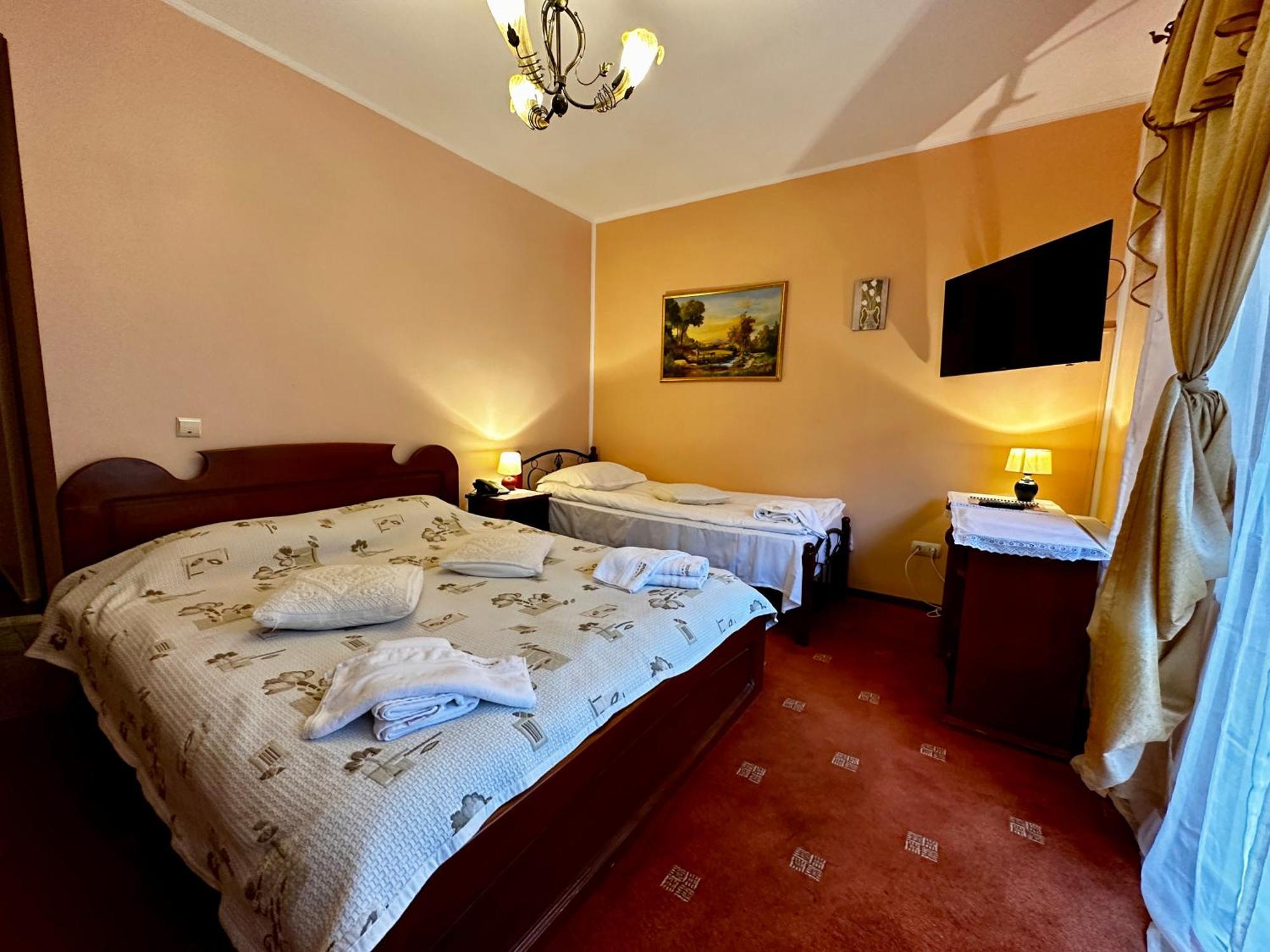 Pensiunea Crocus - Sauna & Billiard Poiana Brașov Exterior foto